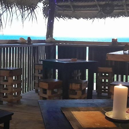 希克杜沃 玛莉卡黄楼旅馆酒店 外观 照片