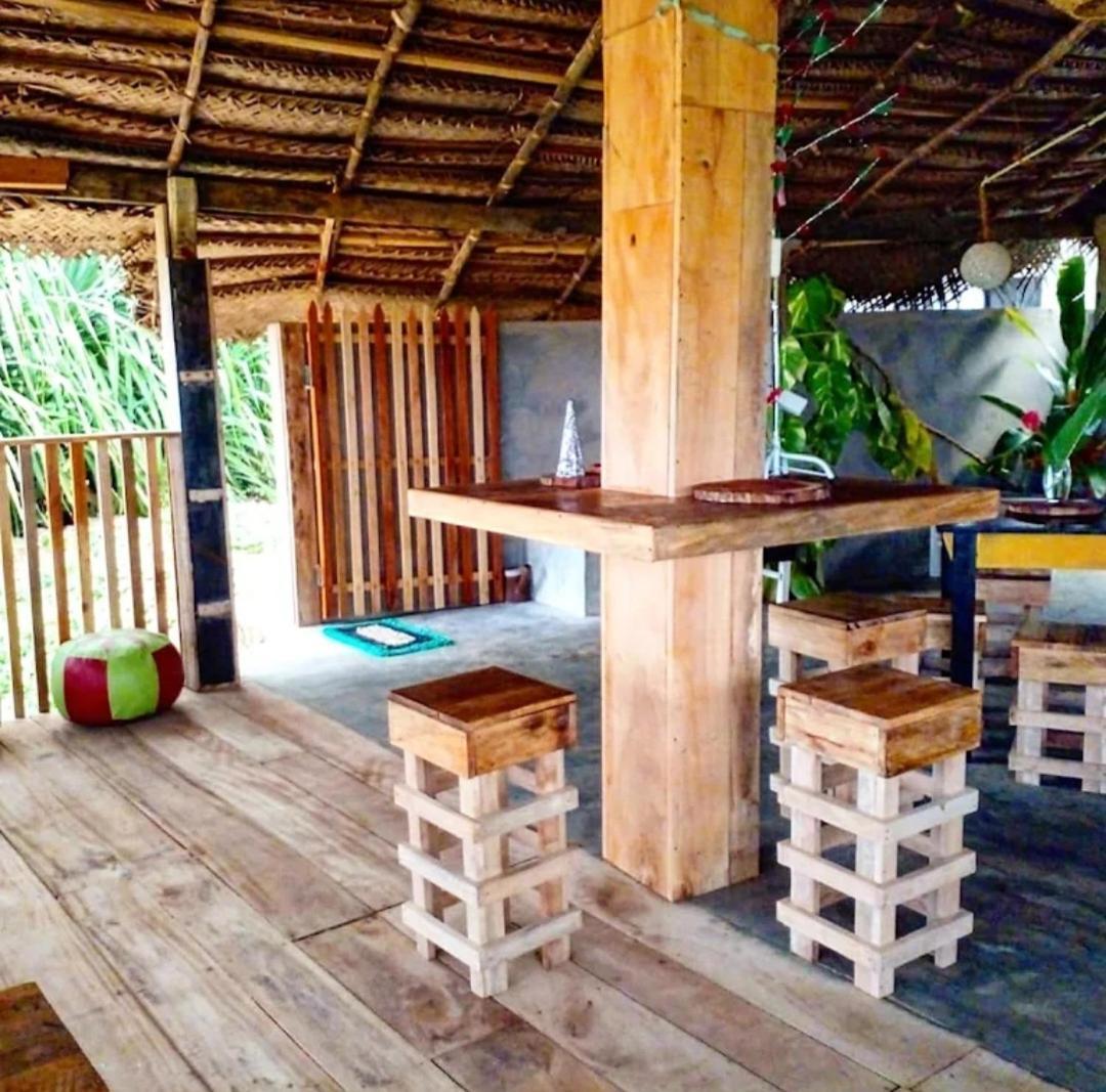 希克杜沃 玛莉卡黄楼旅馆酒店 外观 照片