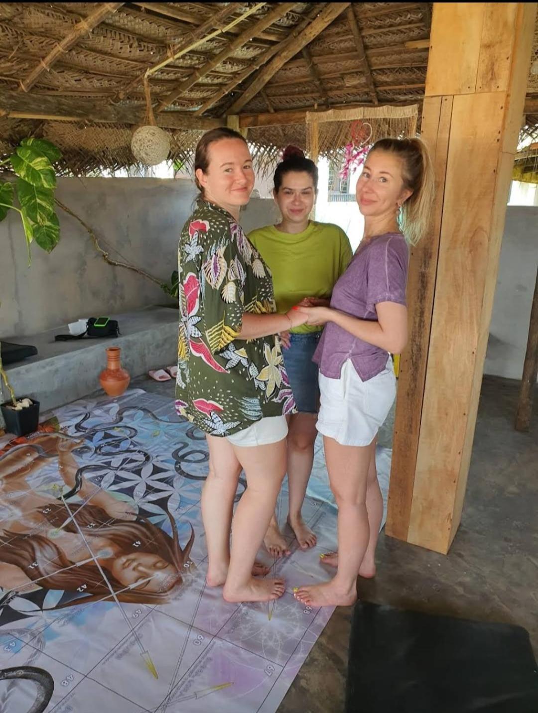 希克杜沃 玛莉卡黄楼旅馆酒店 外观 照片